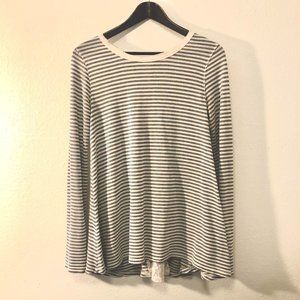 Xhilaration Long Sleeve - Laced